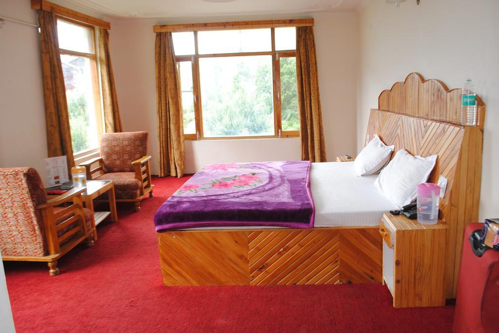 Oyo 13232 Red Rose Cottage Manāli Exteriér fotografie